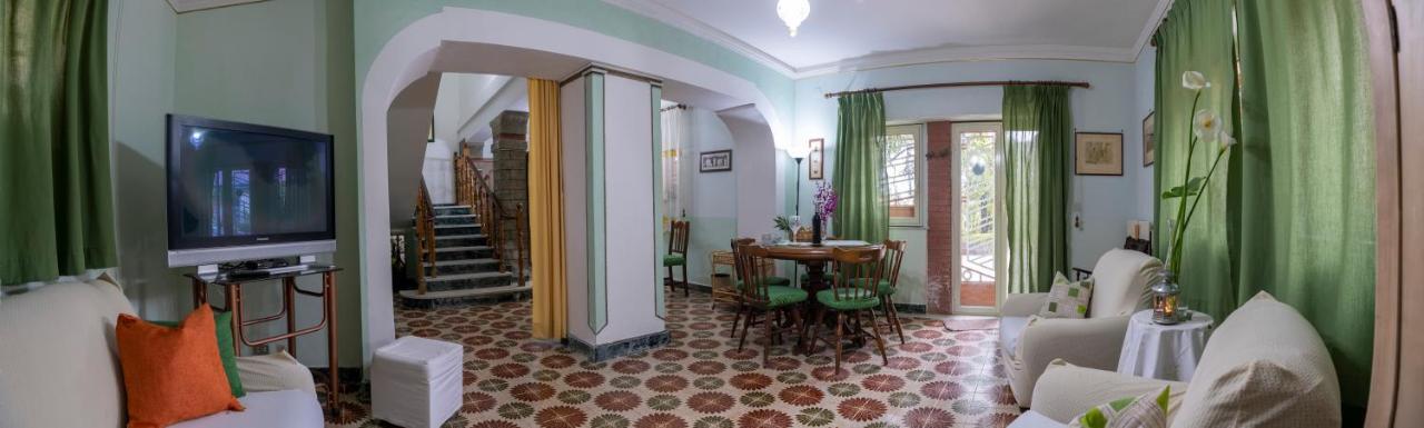 Casa Vacanze Gioia Трекастаньи Экстерьер фото